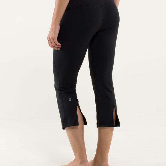lululemon athletica Pants - Lululemon gather and crow crop